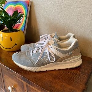 Women’s 10 New Balance 997H